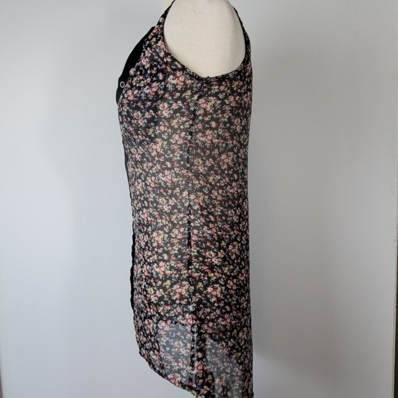 Kirra Sleeveless  Blouse - Picture 2 of 5